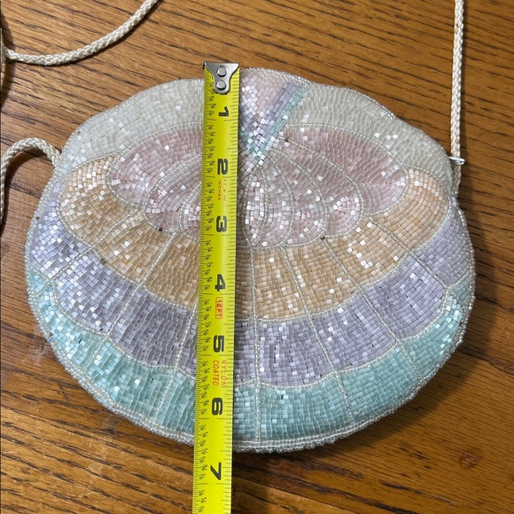 Pastel Beaded Shell Crossbody Bag Clam Shell Pastel Colors Mermaid Bag - Picture 9 of 14